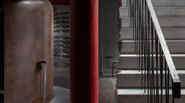 Holloway Li creëert industriële interieurs voor de showroom van Coalbrook in Londen